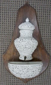ITALIAN FLORAL ENCRUSTED LAVAB