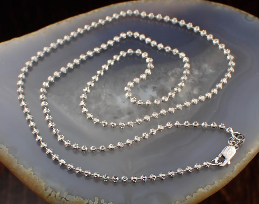 ITALIAN FOURTEEN KARAT WHITE GOLD