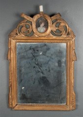 Italian gilt mirror with rever