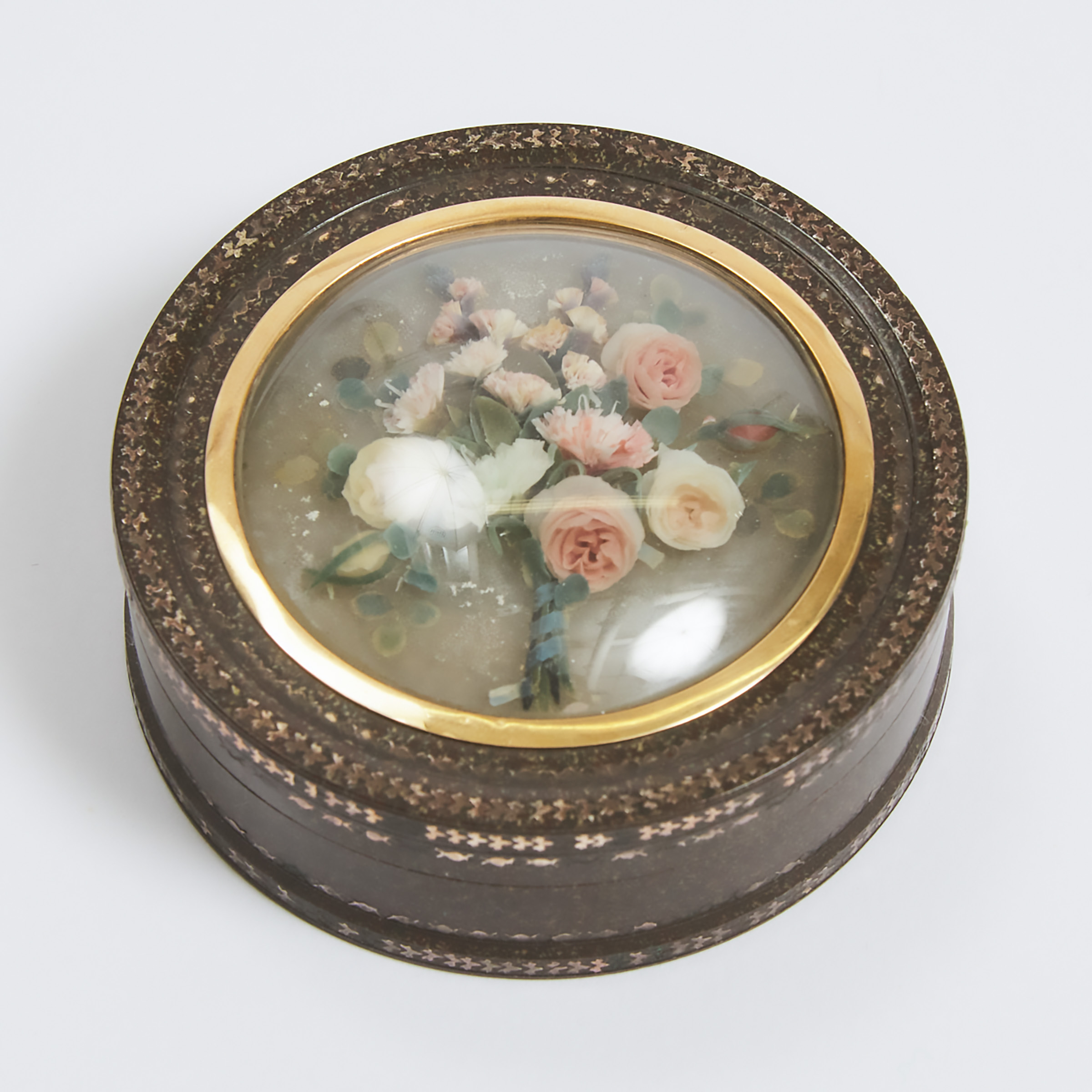 Italian Gold Piqué Work Faux