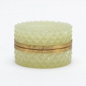 ITALIAN HAND-CUT GLASS BOX, DI