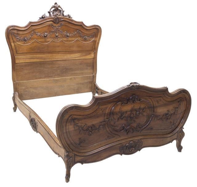 ITALIAN LOUIS XV STYLE WALNUT