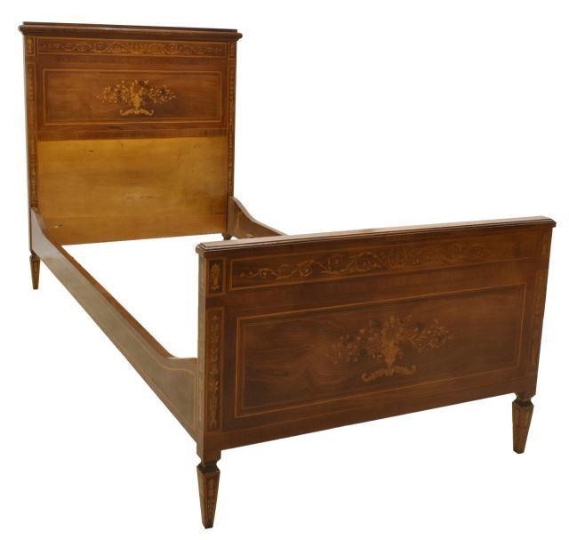 ITALIAN MAGGIOLINI STYLE MAHOGANY