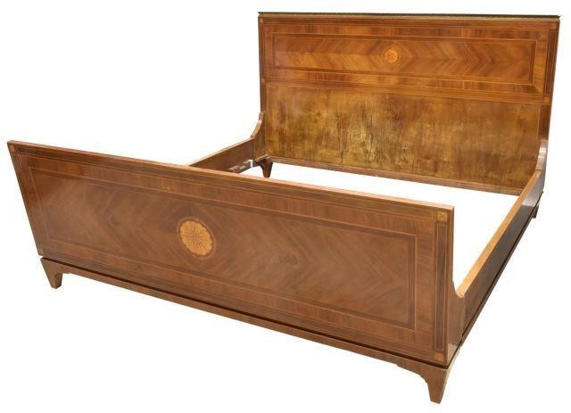 ITALIAN MAGGIOLINI STYLE MAHOGANY