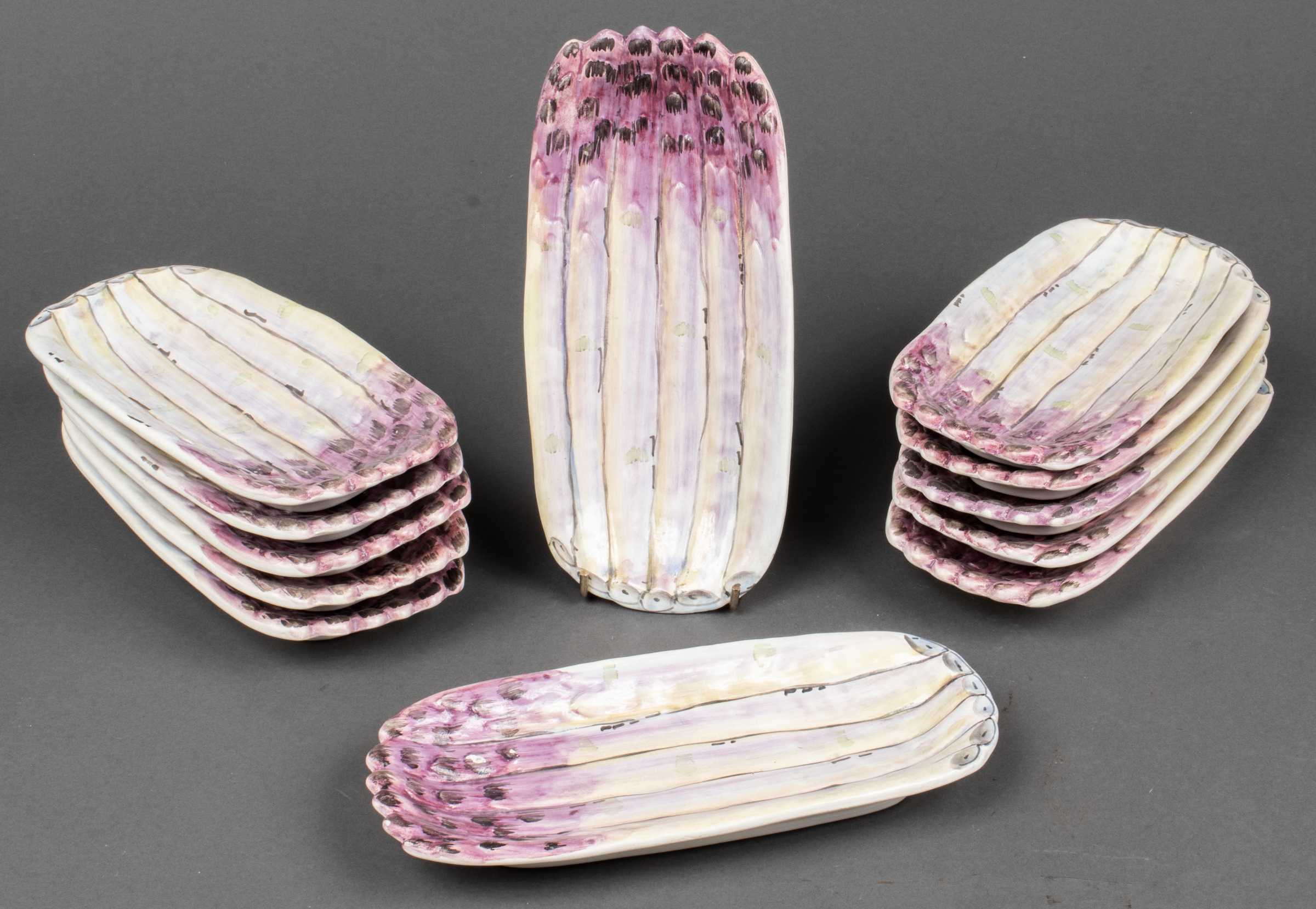 ITALIAN MAJOLICA ASPARAGUS