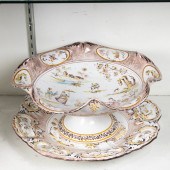 ITALIAN MAJOLICA FOOTED DISH A