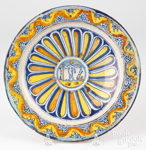ITALIAN MAJOLICA SHALLOW BOWL, 18TH