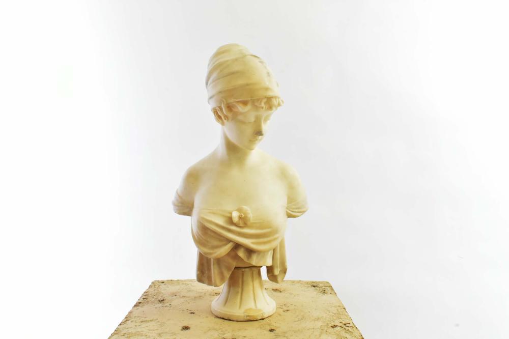 ITALIAN MARBLE BUST OF A YOUNG