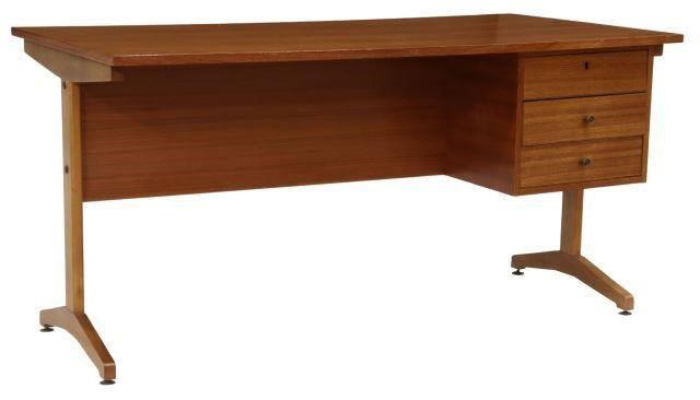 ITALIAN MID-CENTURY MODERN TEAK