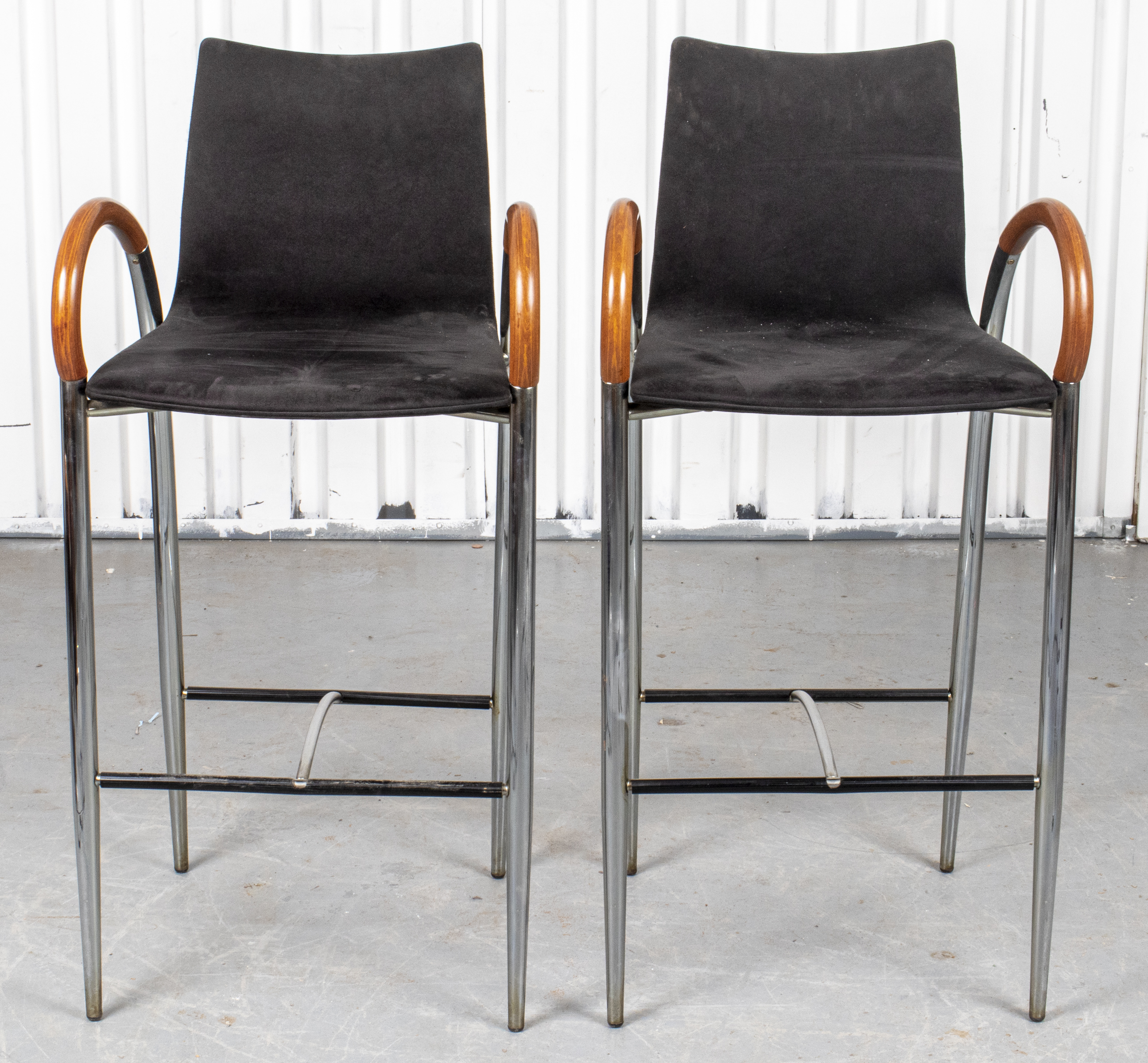 ITALIAN MODERN LEATHER