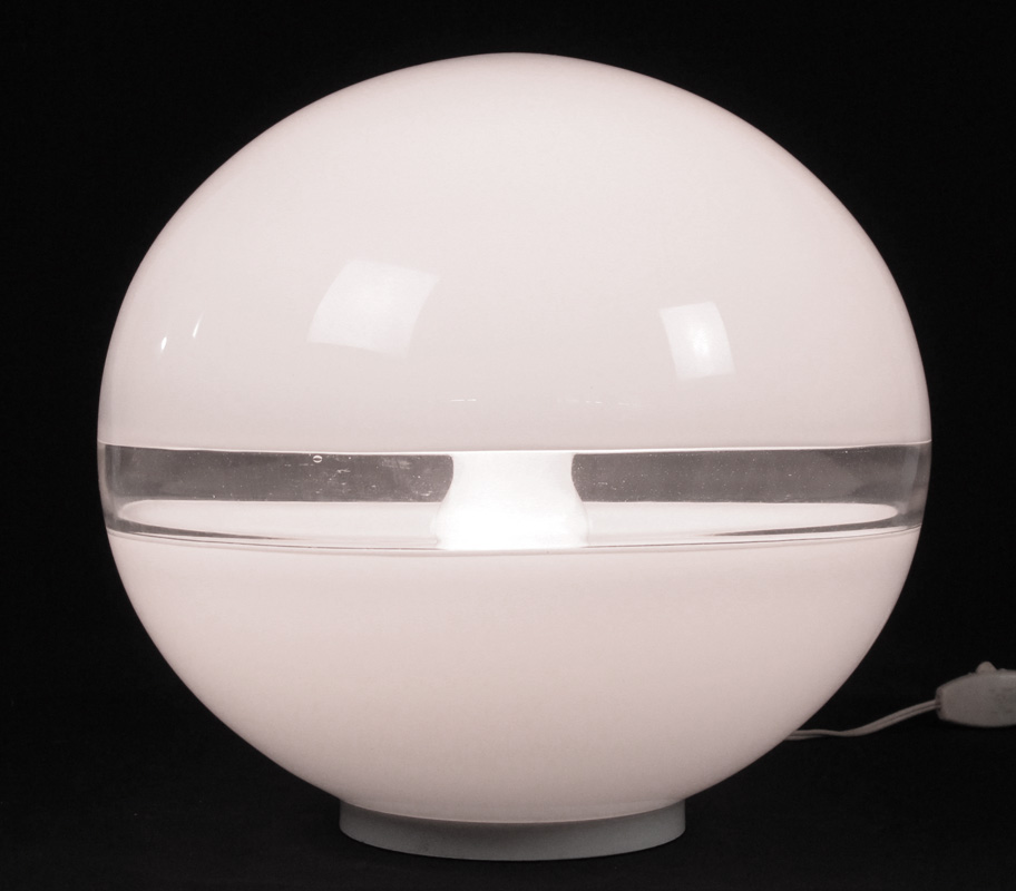 ITALIAN MODERNE GLASS TABLE LAMP: