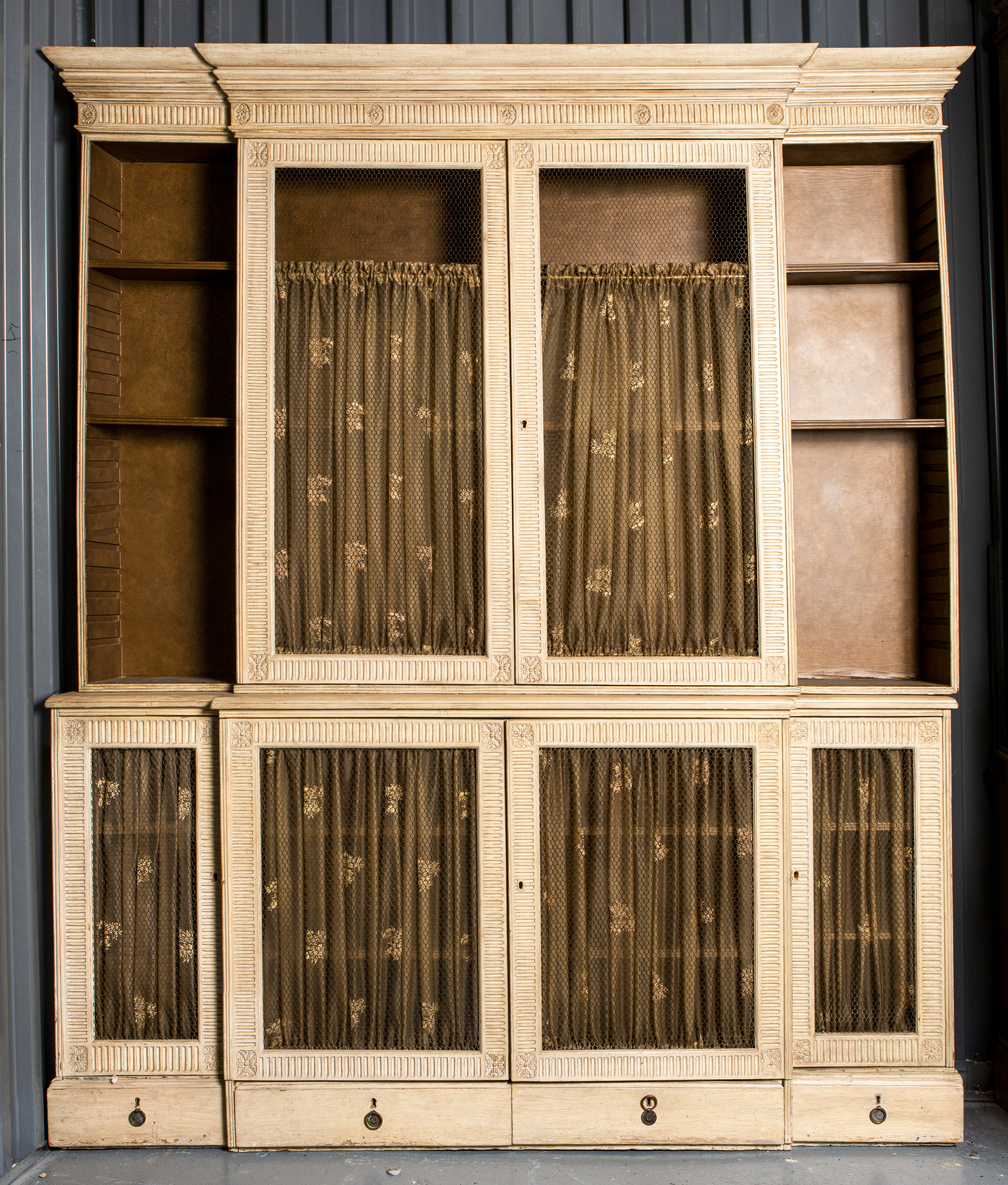 ITALIAN NEOCLASSICAL STYLE
