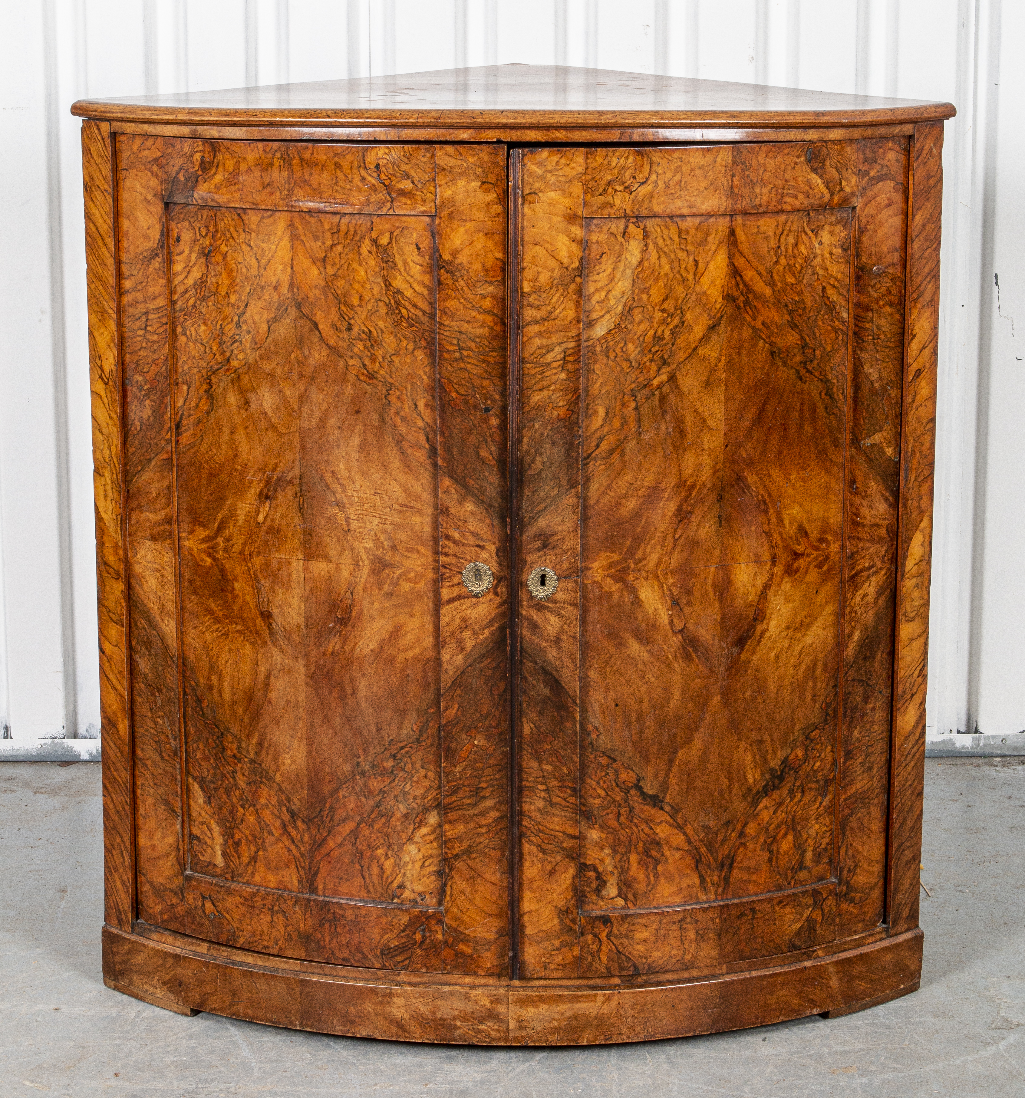 ITALIAN NEOCLASSICAL WALNUT