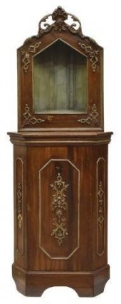 ITALIAN PAINTED CORNER NICHE C