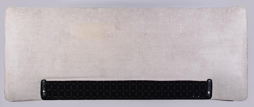 ITALIAN POLIFORM PEARL GREY BED
