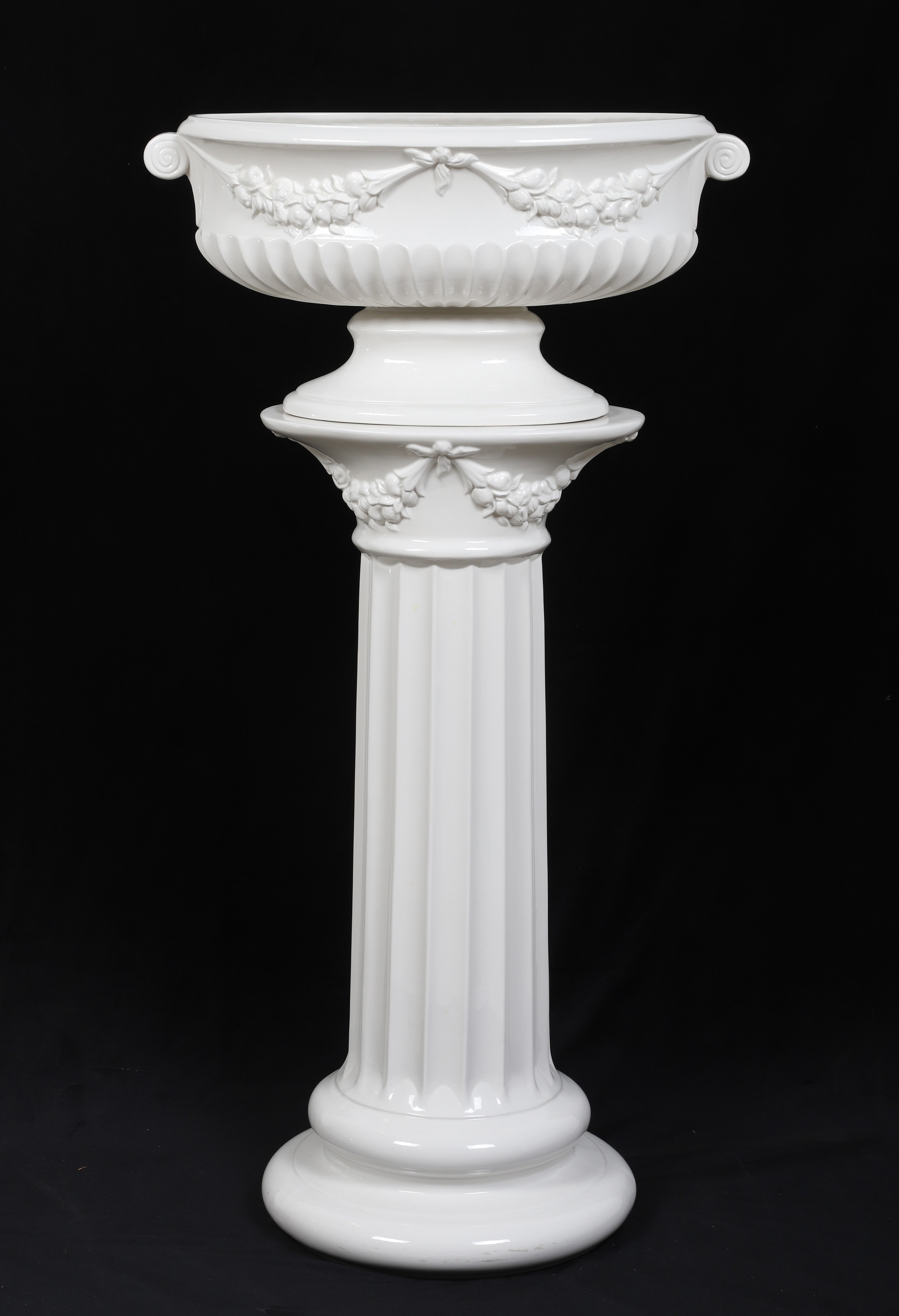 Italian pottery jardiniere on
