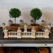 ITALIAN POTTERY SURTOUT-DE-TAB