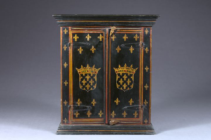 Italian Provincial Parcel-Gilt,