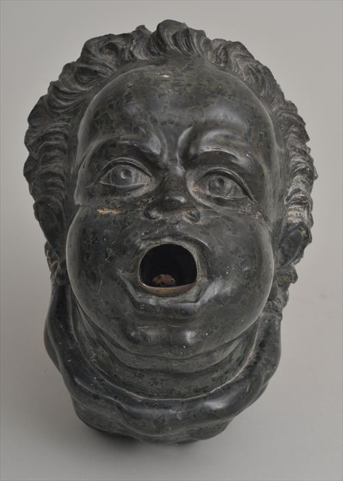ITALIAN RENAISSANCE CARVED GREEN