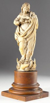 Italian Renaissance Carved Ivo