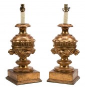 ITALIAN RENAISSANCE-STYLE CARV