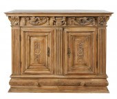 ITALIAN RENAISSANCE-STYLE CARV