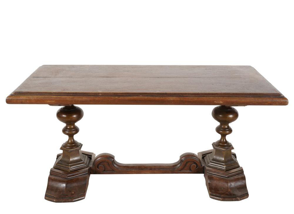 ITALIAN RENAISSANCE-STYLE WALNUT
