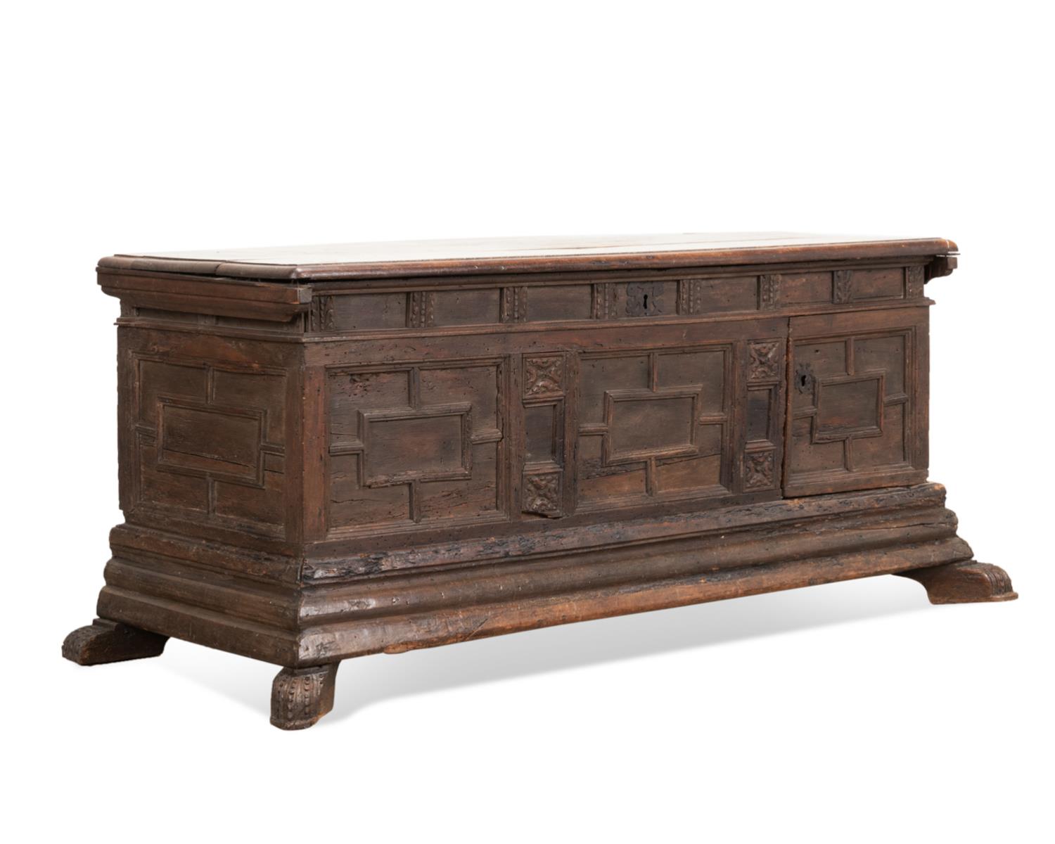 ITALIAN RENAISSANCE WALNUT CASSONE,