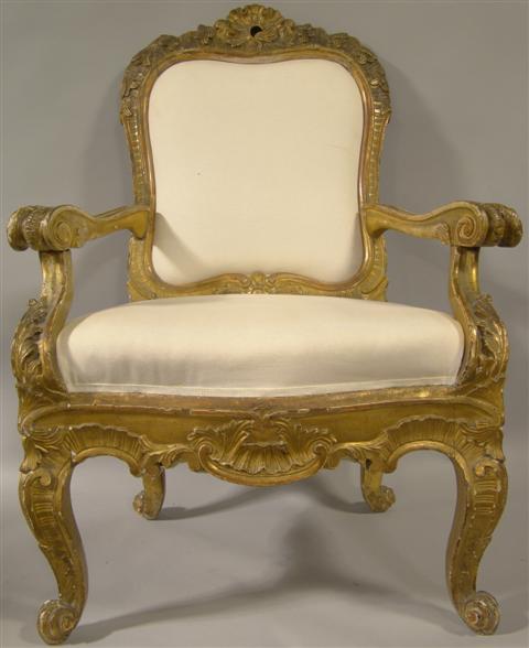 ITALIAN ROCOCO GILTWOOD ARMCHAIR