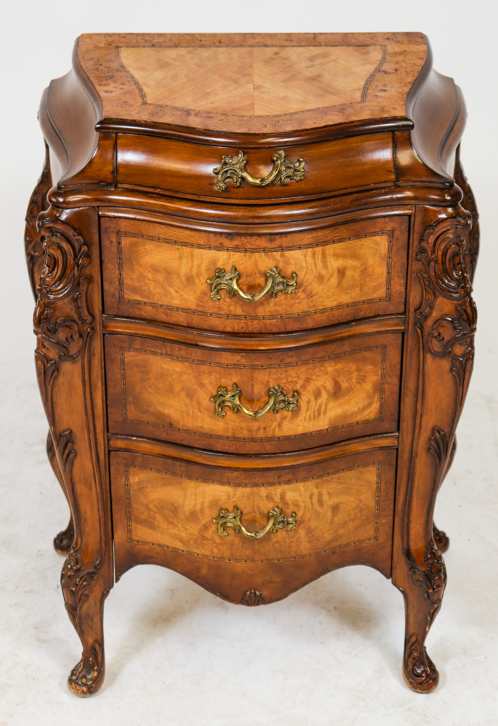 ITALIAN ROCOCO MANNER BOMB?