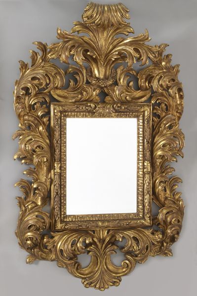 Italian Rococo style gilt wood