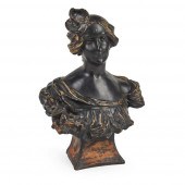 ITALIAN SCHOOL
BUST OF A MAIDE