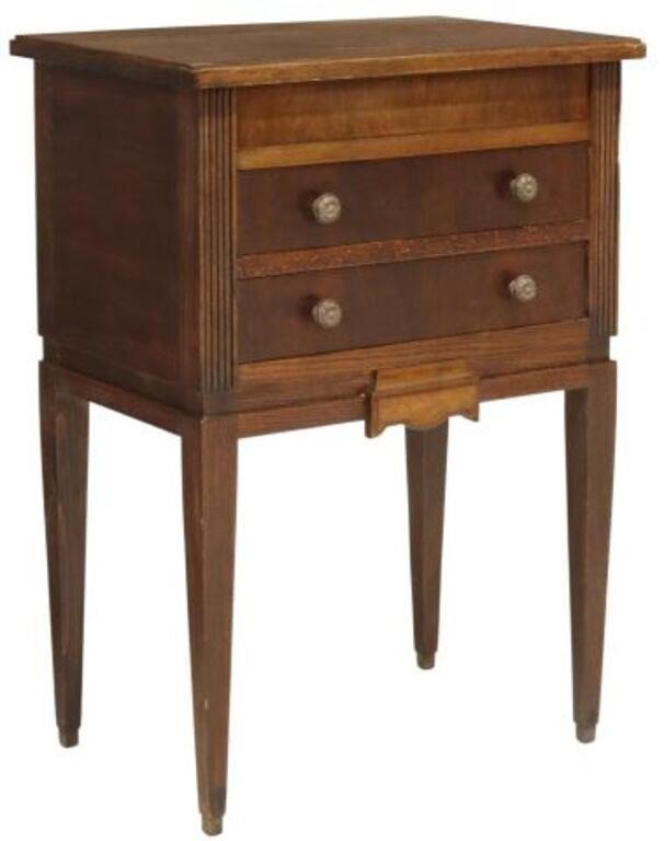 ITALIAN SEWING OR WORK TABLEItalian