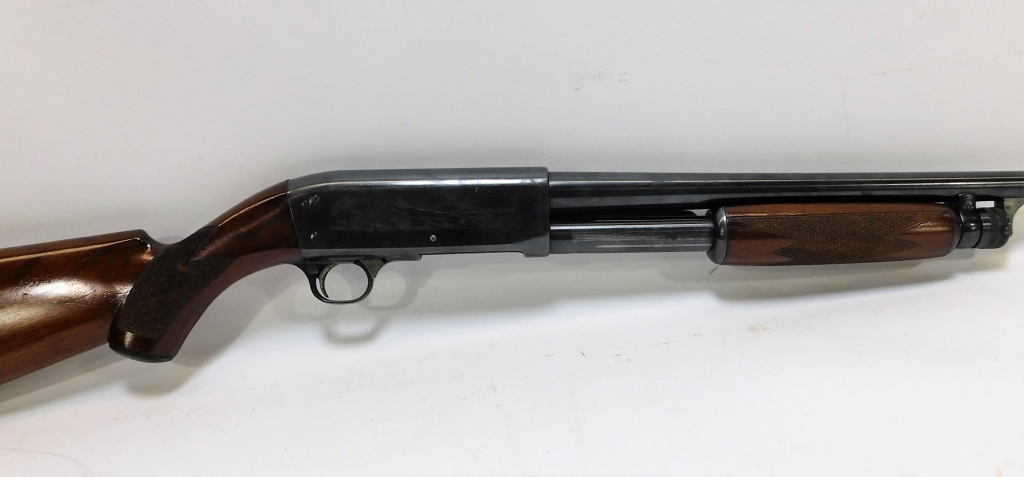 ITHACA MODEL 37 SHOTGUN United