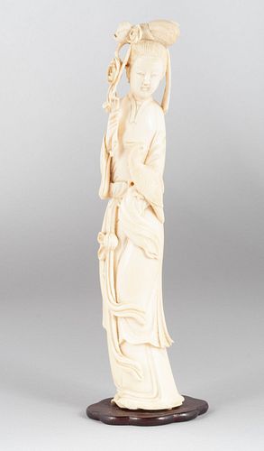 IVORY CARVING OF GUANYINIVORY