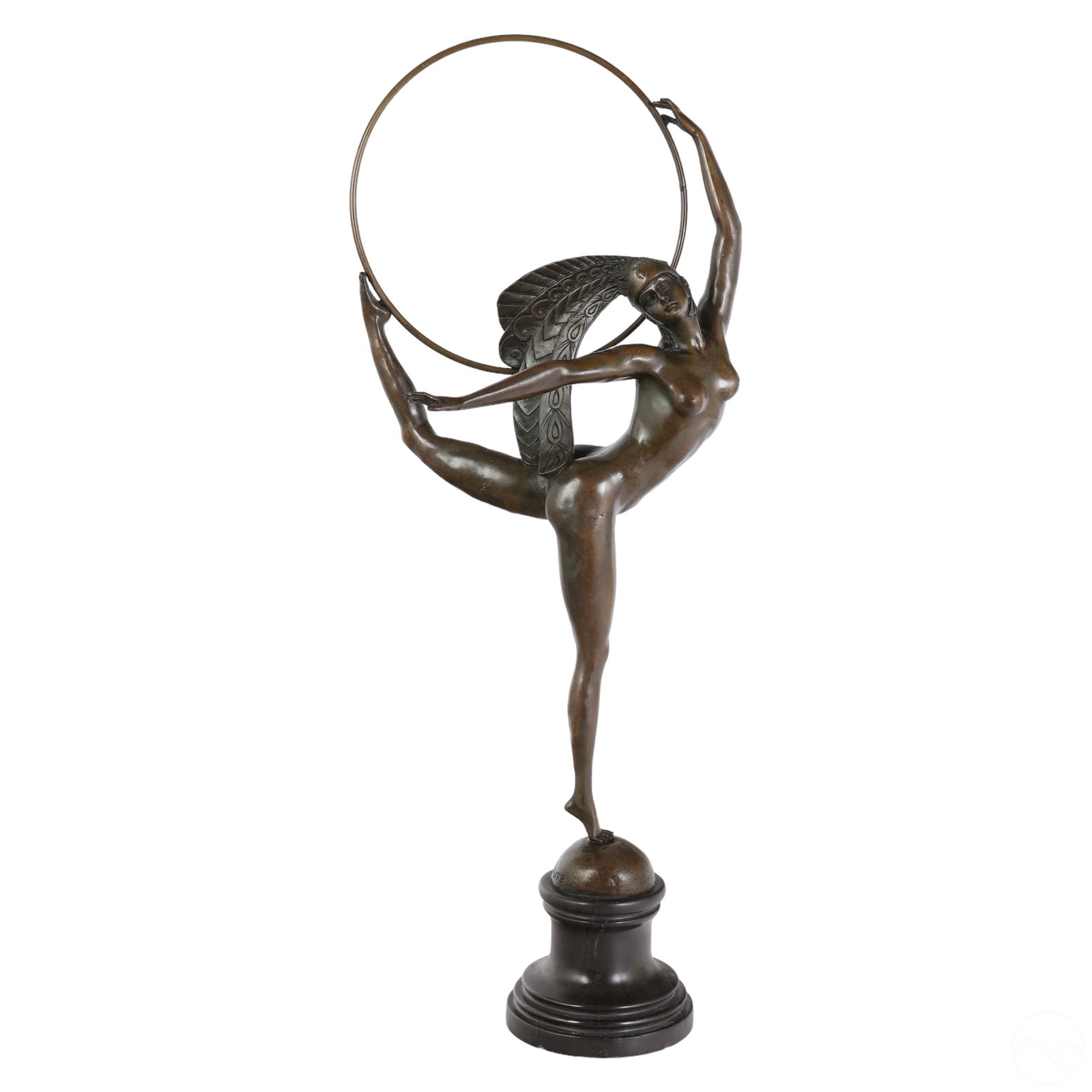J P MORANTE 1882-1960 BRONZE HOOP