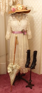 J. R. BAUMAN VINTAGE DRESS FOR