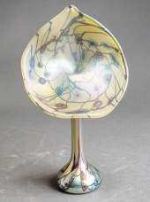 JACK-IN-THE-PULPIT ART GLASS V