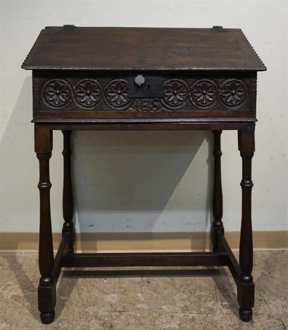 JACOBEAN OAK SLANT-FRONT LECTERN,