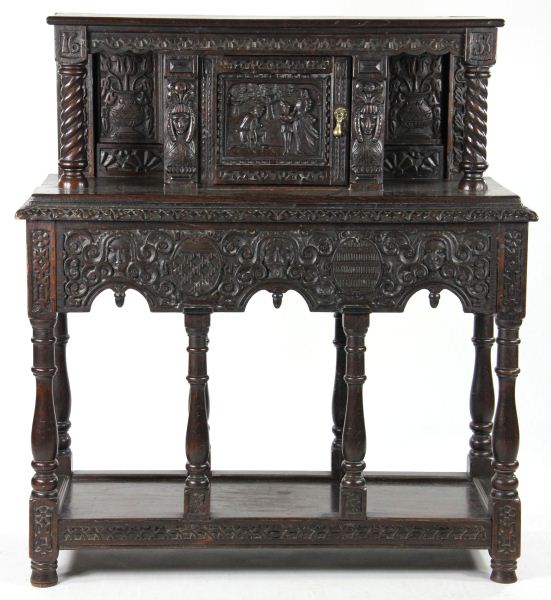 Jacobean Style Court