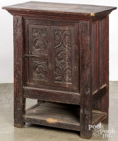 JACOBEAN STYLE OAK CUPBOARD<br