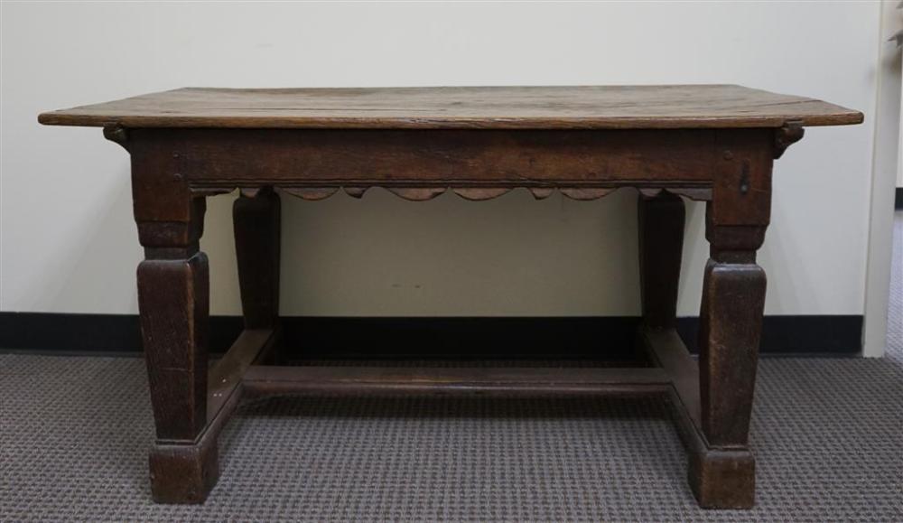 JACOBEAN STYLE OAK DINING TABLE, H: