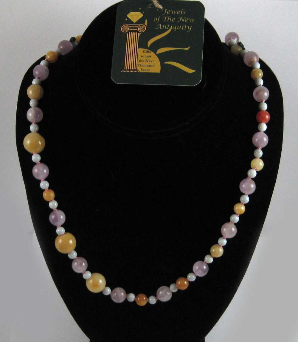 JADE, AGATE AND FOURTEEN KARAT GOLD