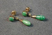 JADE AND FOURTEEN KARAT GOLD D