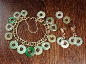 JADE AND GOLD BRACELET AND EAR