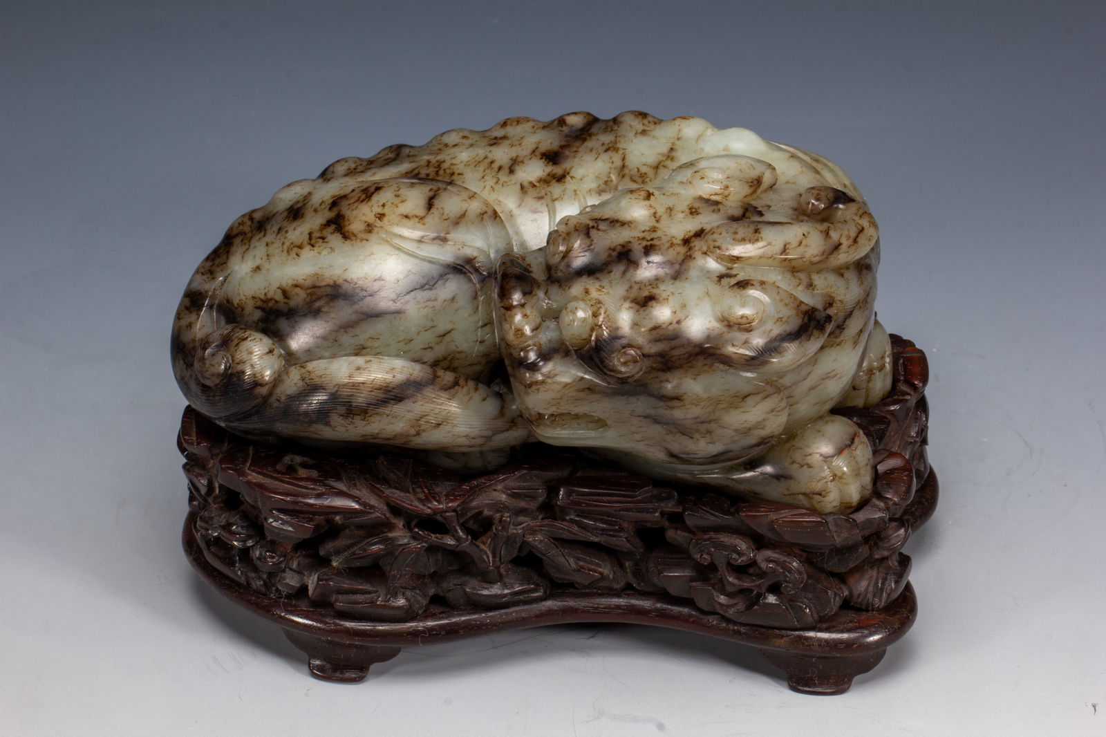JADE - CARVED LYING AUSPICIOUS