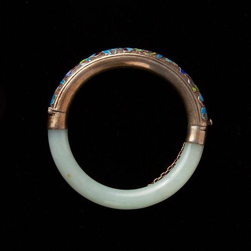 JADEITE JADE ENAMEL HINGED BANGLE