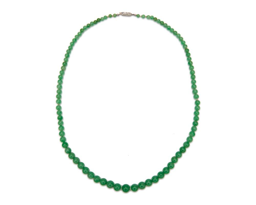JADEITE NECKLACEJadeite