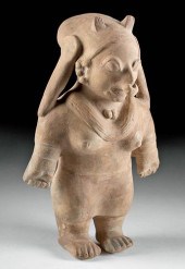 JAMACOAQUE POTTERY STANDING FE