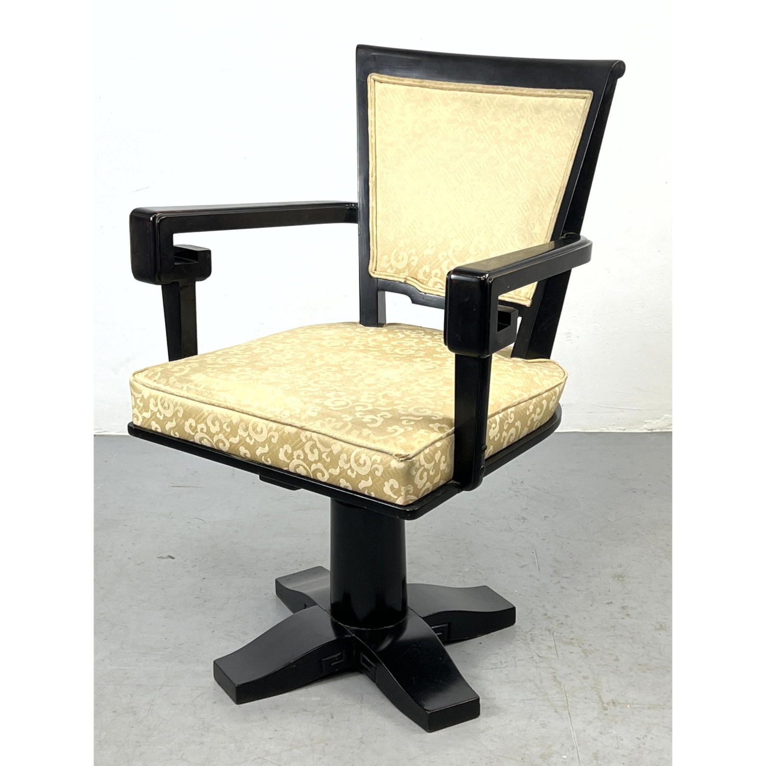 JAMES MONT Swivel desk chair.